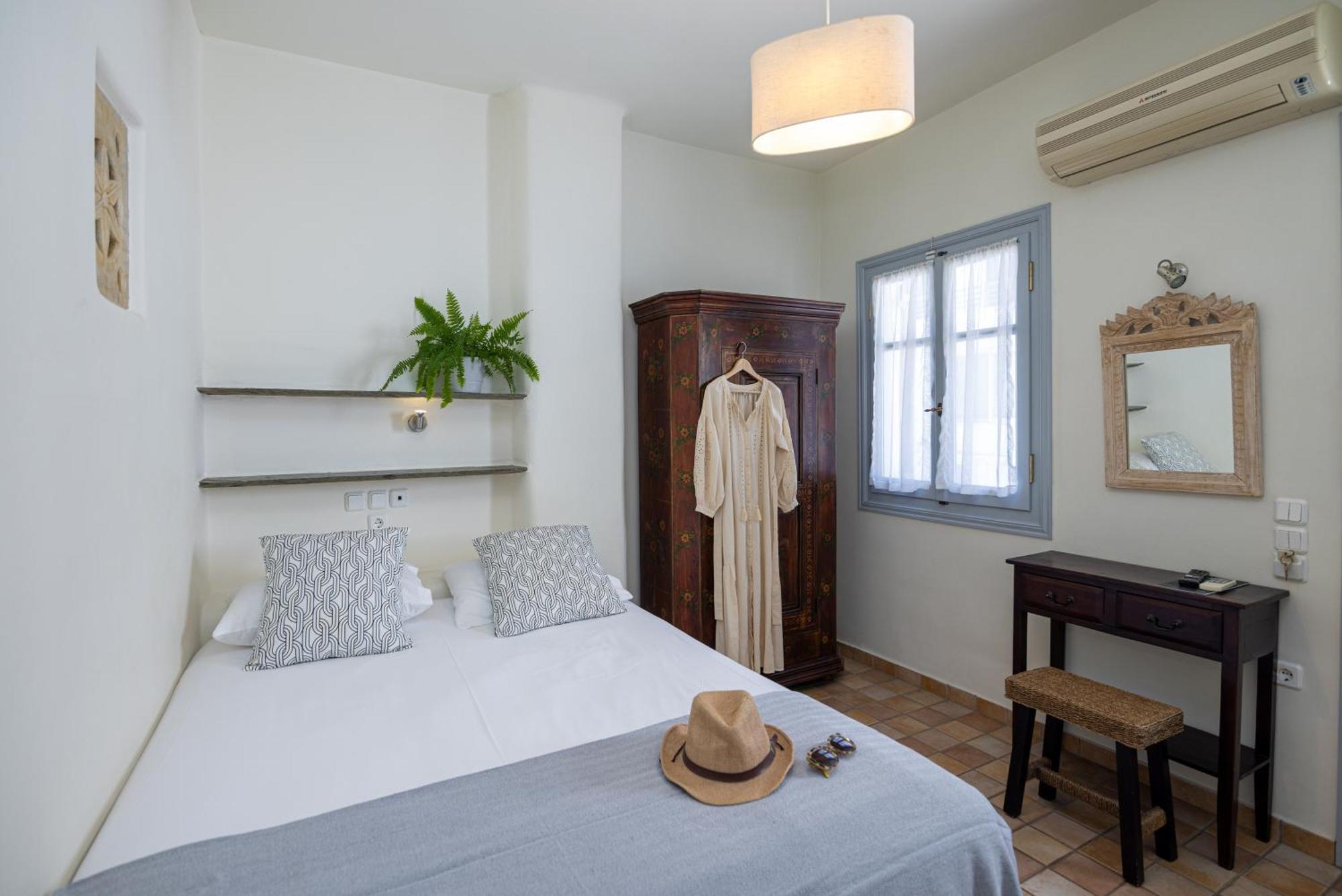 Onar Hotel & Suites Tínos Extérieur photo